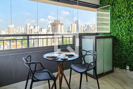 Varanda de kitnet/studio para alugar com 1 quarto, 30m² em Vila Mariana, São Paulo