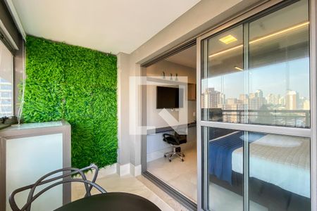 Varanda de kitnet/studio para alugar com 1 quarto, 30m² em Vila Mariana, São Paulo