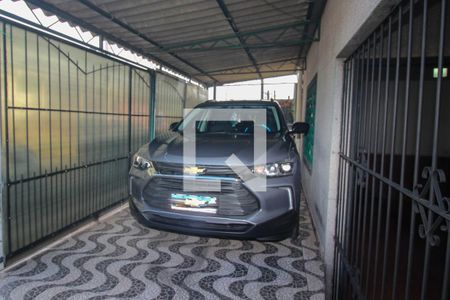 Garagem de casa à venda com 3 quartos, 83m² em Coronel Aparicio Borges, Porto Alegre
