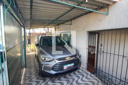 Garagem de casa à venda com 3 quartos, 83m² em Coronel Aparicio Borges, Porto Alegre