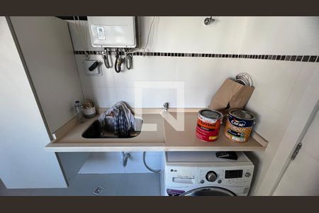Área de Serviço de apartamento para alugar com 2 quartos, 180m² em Cerqueira César, São Paulo