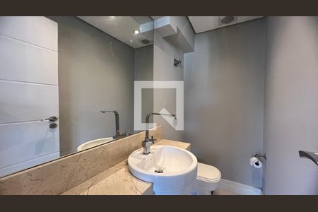 Lavabo de apartamento para alugar com 2 quartos, 180m² em Cerqueira César, São Paulo
