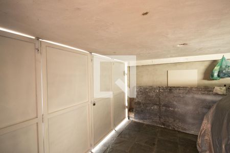 Garagem de casa à venda com 3 quartos, 108m² em Vila Medeiros, São Paulo