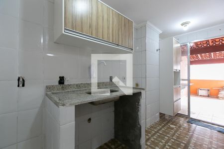 Cozinha de apartamento à venda com 2 quartos, 107m² em Vila Santa Teresinha, São Paulo