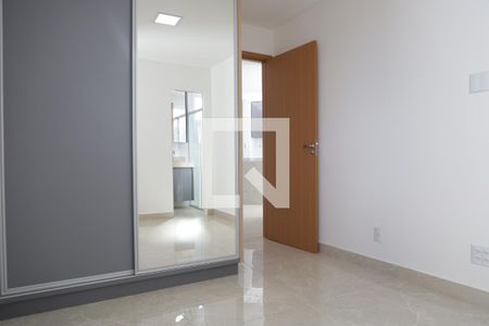 Quarto 2 de apartamento para alugar com 3 quartos, 88m² em Coimbra, Goiânia