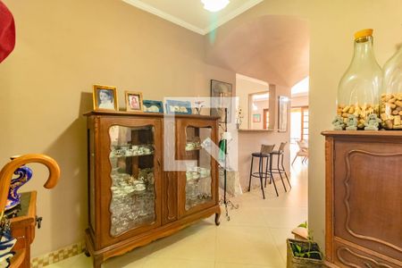 Corredor de casa à venda com 3 quartos, 225m² em Vila da Saúde, São Paulo