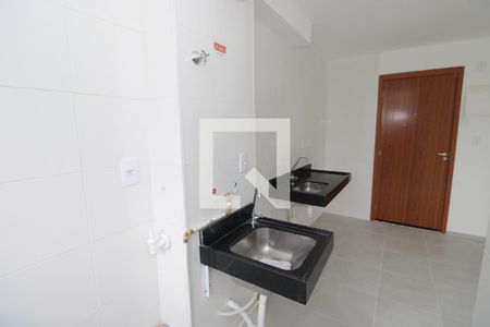 Área de Serviço de apartamento para alugar com 2 quartos, 60m² em Del Castilho, Rio de Janeiro