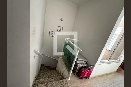 Escada de casa à venda com 3 quartos, 160m² em Cidade Patriarca, São Paulo