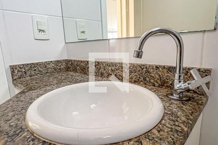 Banheiro de apartamento à venda com 2 quartos, 45m² em Jardim Santo Ignacio, São Bernardo do Campo