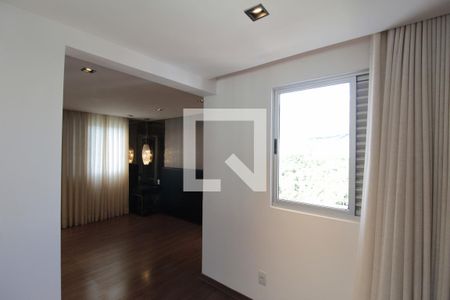 Closet da Suíte de apartamento à venda com 2 quartos, 1427m² em Castelo, Belo Horizonte