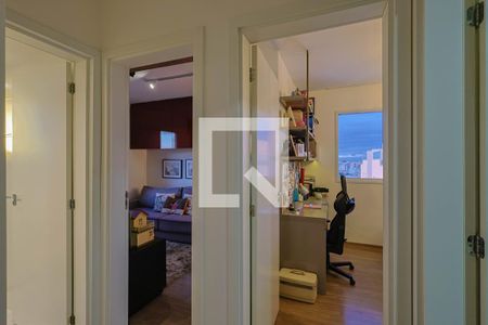 Corredor de apartamento à venda com 4 quartos, 115m² em Ipiranga, Belo Horizonte