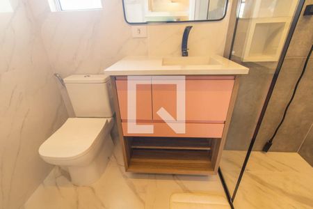 Banheiro Social de apartamento para alugar com 3 quartos, 58m² em Santa Quiteria, Curitiba