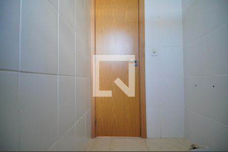 Banheiro de apartamento para alugar com 2 quartos, 60m² em Primavera, Novo Hamburgo