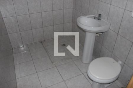 Banheiro de apartamento para alugar com 1 quarto, 42m² em Centro, São Vicente