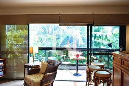 Sacada de apartamento à venda com 3 quartos, 165m² em Vila Clementino, São Paulo