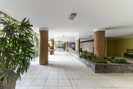 Hall Social de apartamento à venda com 2 quartos, 105m² em Higienópolis, São Paulo