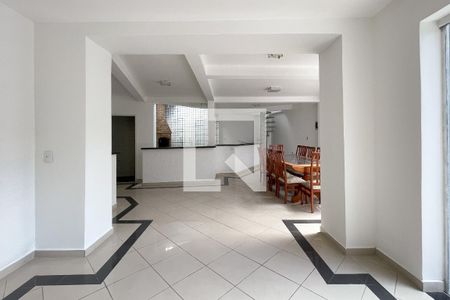 Sala de TV de casa à venda com 6 quartos, 297m² em Jardim Maria Adelaide, São Bernardo do Campo