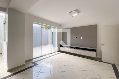 Sala de TV de casa à venda com 6 quartos, 297m² em Jardim Maria Adelaide, São Bernardo do Campo