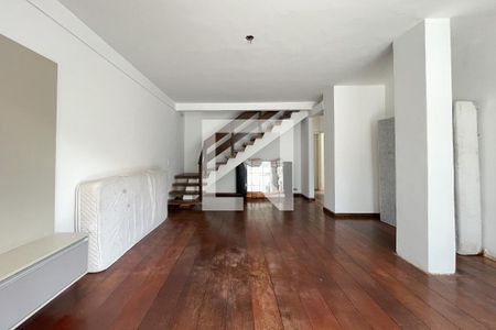 Sala de casa à venda com 6 quartos, 297m² em Jardim Maria Adelaide, São Bernardo do Campo