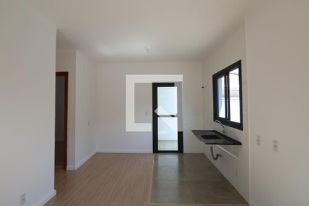 Sala/Cozinha de casa de condomínio à venda com 2 quartos, 48m² em São José, Canoas