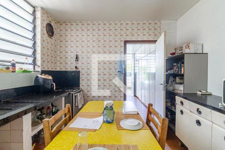Cozinha de casa à venda com 4 quartos, 460m² em Sumaré, São Paulo