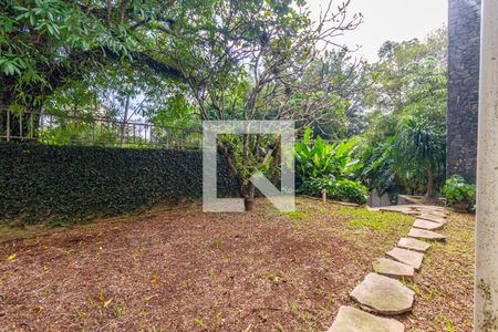 Quintal de casa à venda com 4 quartos, 460m² em Sumaré, São Paulo