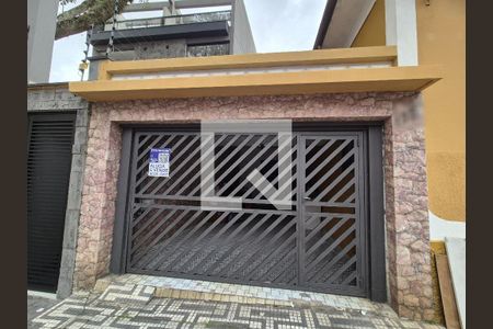 Fachada de casa à venda com 2 quartos, 300m² em Vila Assunção, Santo André