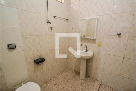 Banheiro de casa à venda com 2 quartos, 300m² em Vila Assunção, Santo André