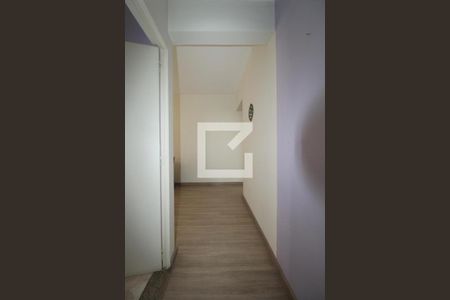 Corredor de apartamento à venda com 1 quarto, 63m² em Centro, Campinas