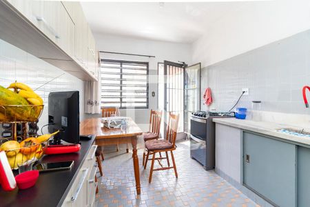 Casa 1 - Cozinha de casa à venda com 5 quartos, 400m² em Itaquera, São Paulo