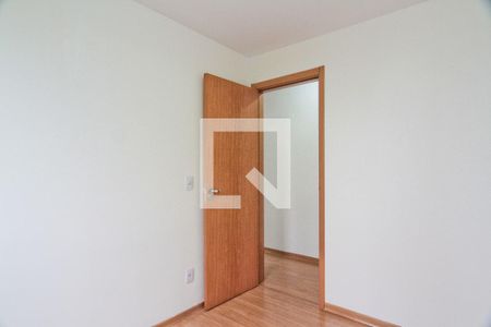 Quarto 2 de apartamento para alugar com 2 quartos, 44m² em Jardim Iris, São Paulo