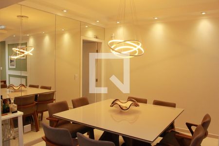 Sala de casa à venda com 3 quartos, 250m² em Vila Dom Pedro Ii, São Paulo