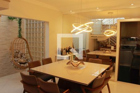 Sala de casa à venda com 3 quartos, 250m² em Vila Dom Pedro Ii, São Paulo