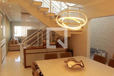 Sala de casa à venda com 3 quartos, 250m² em Vila Dom Pedro Ii, São Paulo