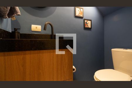 Lavabo de casa à venda com 3 quartos, 140m² em Vila Frugoli, São Paulo