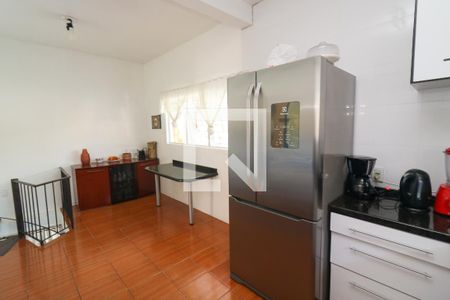 Cozinha de casa à venda com 2 quartos, 110m² em Teresópolis, Porto Alegre