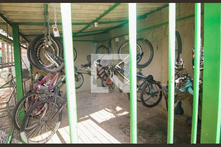 Bicicletário de apartamento à venda com 2 quartos, 75m² em Medianeira, Porto Alegre