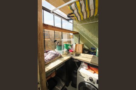 Área de Serviço de apartamento à venda com 2 quartos, 75m² em Medianeira, Porto Alegre