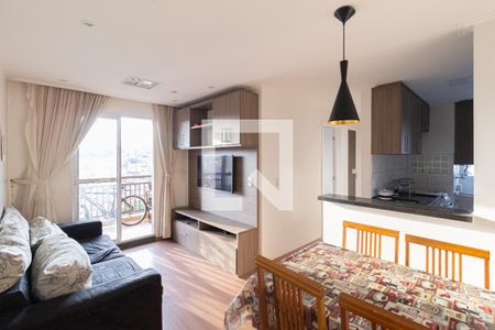 Sala de apartamento para alugar com 2 quartos, 48m² em Vila da Oportunidade, Carapicuíba