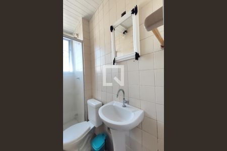 Banheiro de apartamento à venda com 2 quartos, 60m² em Scharlau, São Leopoldo