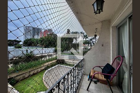 Sacada de apartamento à venda com 3 quartos, 105m² em Santo Amaro, São Paulo