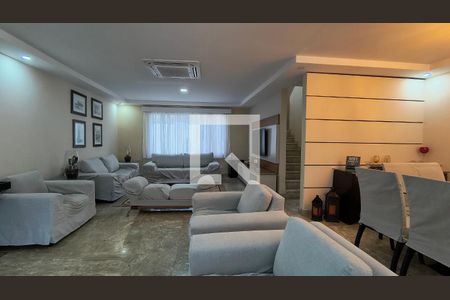 Casa de Condomínio para alugar com 4 quartos, 340m² em Barra da Tijuca, Rio de Janeiro