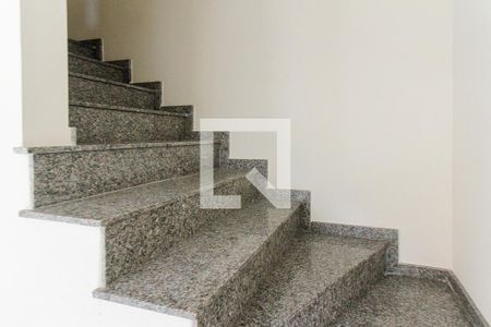 escada de casa à venda com 2 quartos, 82m² em Vila Alpina, São Paulo