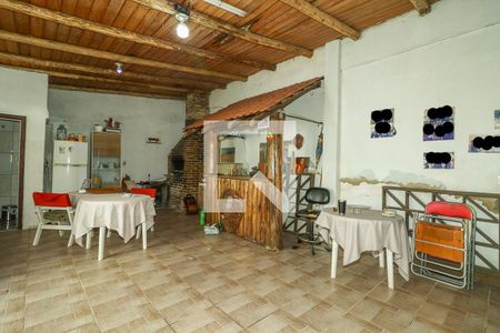 Galpão churrasqueira de casa à venda com 4 quartos, 210m² em Vila Ipiranga, Porto Alegre