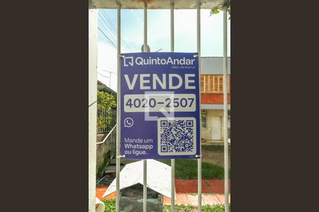 Fachada de casa à venda com 4 quartos, 210m² em Vila Ipiranga, Porto Alegre