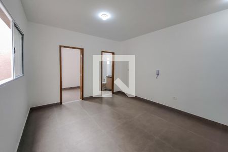 Sala / Cozinha de apartamento para alugar com 1 quarto, 30m² em Vila Firmiano Pinto, São Paulo