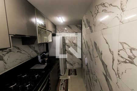 Cozinha de apartamento para alugar com 2 quartos, 59m² em Piatã, Salvador