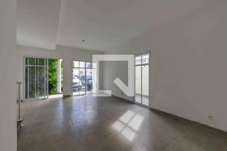 Sala de casa de condomínio à venda com 4 quartos, 158m² em Recreio dos Bandeirantes, Rio de Janeiro