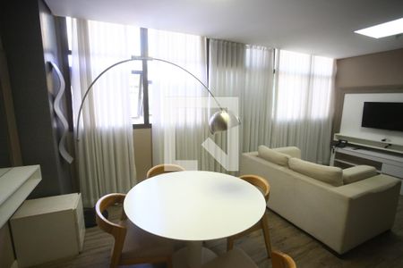 Sala de apartamento para alugar com 1 quarto, 55m² em Coracao de Jesus, Belo Horizonte