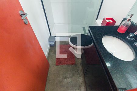 Banheiro de kitnet/studio à venda com 1 quarto, 28m² em República, São Paulo